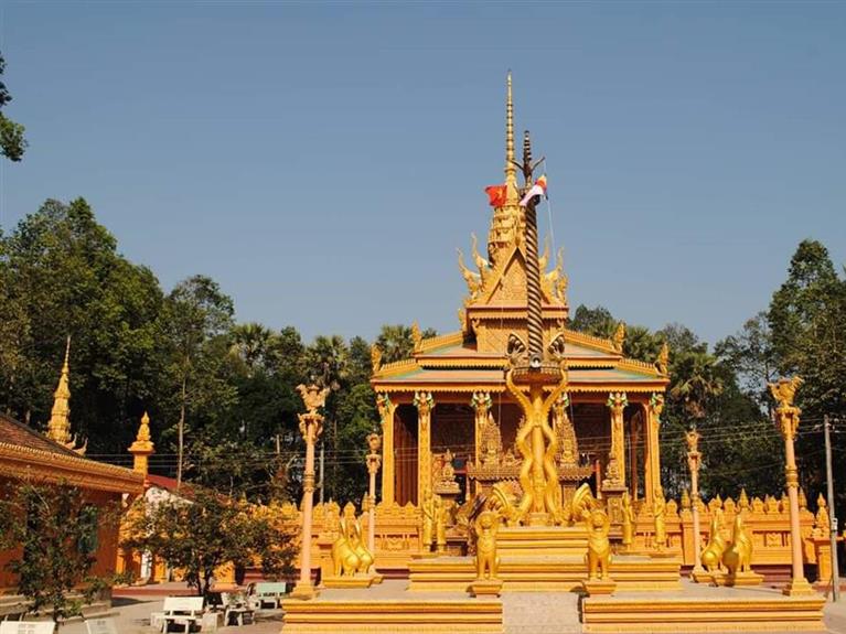 Phu Ly Khmer Pagoda - A Must-see Vinh Long Hidden Gem