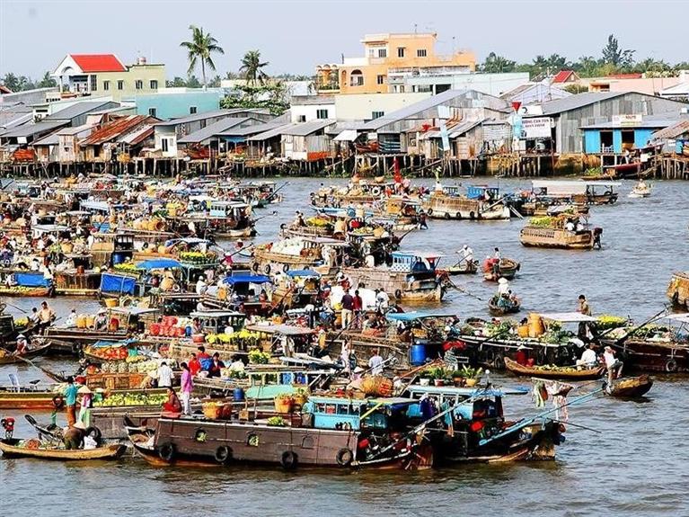 Mekong Delta Floating Markets Through A Foreign Lens