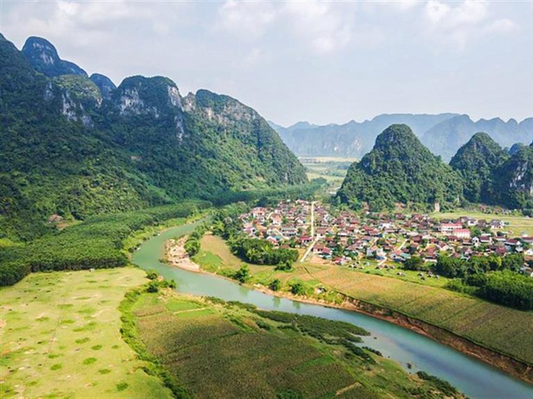 Có gì ở ngôi làng Việt Nam gần kỳ quan nổi tiếng, vừa được vinh danh là "Làng du lịch tốt nhất thế giới"?