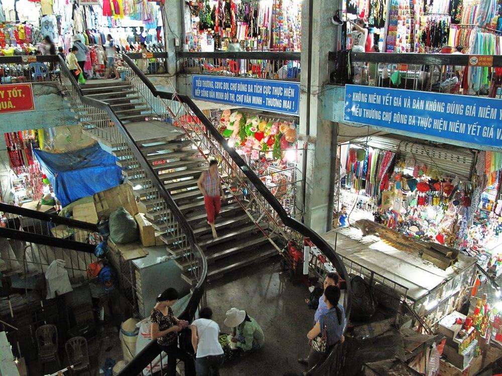 dong ba market